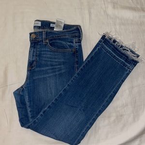 Banana Republic 28 Regular Straight Crop Raw
Hem Jean